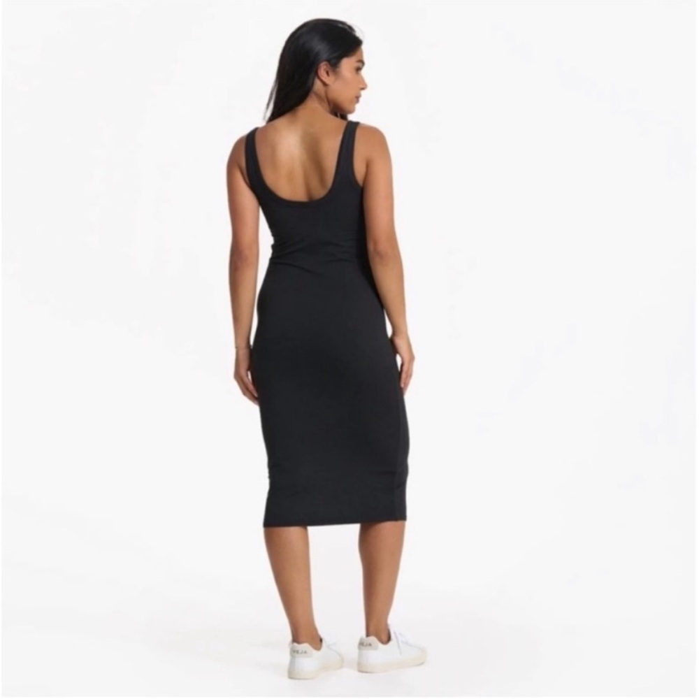 Vuori Halo Essential Dress Black Heather - Picture 2 of 5